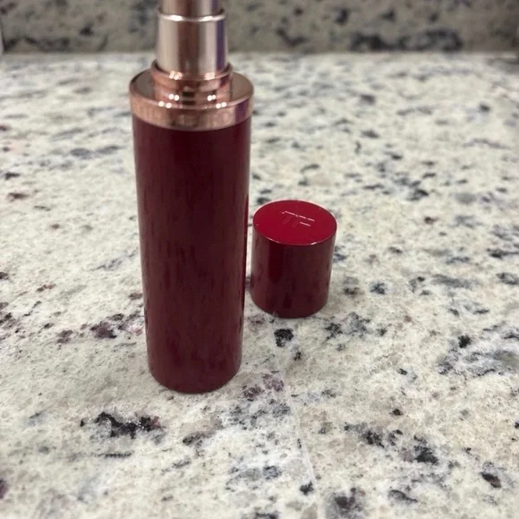 Tom Ford Lost Cherry Red Travel Spray - Picture 4 of 4